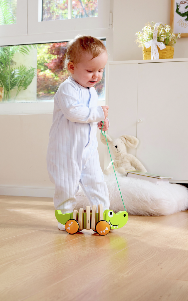 COCODRILO PARA HALAR DE MADERA HAPE - JUGUETE PARA NIÑOS