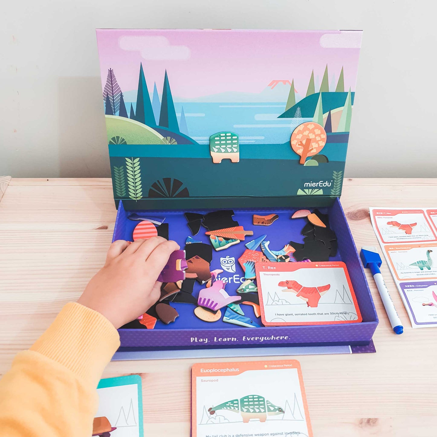 ESTUCHE DE ARTE MAGNÉTICO DINOSAURIOS PARA NIÑOS - JUEGO EDUCATIVO PORTÁTIL