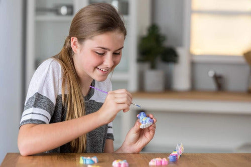 MOLDEA Y PINTA TUS PROPIOS UNICORNIOS - KIT DE MANUALIDADES PARA NIÑOS-EL JUGUETERO